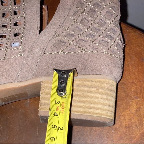 Jeffrey Campbell Taggart Taupe Open Weave Ankle Bootie - Size 11 - Picture 6 of 6